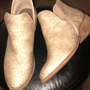 boutique booties